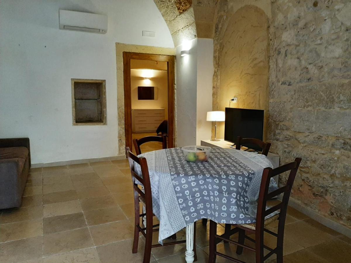 Dimora Salentina Via Scarambone Lecce Apartment Exterior photo